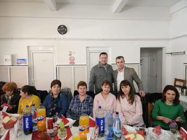 Comuna Moroeni a devenit, din nou, locul unui eveniment special, marcat de tradiție și solidaritate. Balul Mărțișorului, deja un obicei consacrat, a adus împreună doamnele și domnișoarele din comuna Moroeni pentru a întâmpina primăvara într-un mod festiv și plin de emoție.