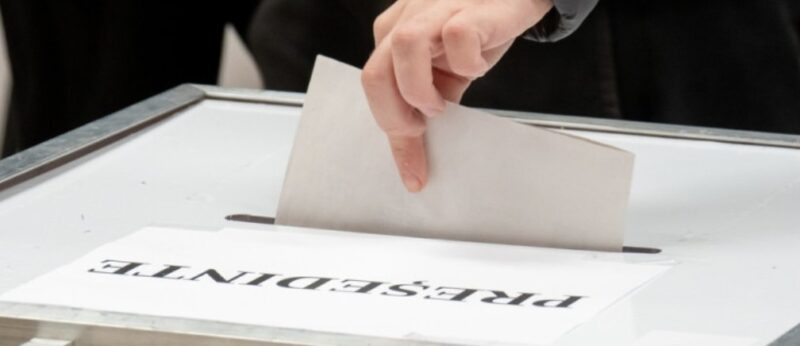 BEC a stabilit ordinea candidaților pe buletinele de vot la alegerile prezidențiale din 4 mai 2025 Biroul Electoral Central (BEC) a stabilit ordinea candidaților pe buletinele de vot pentru alegerile prezidențiale din 4 mai 2025.