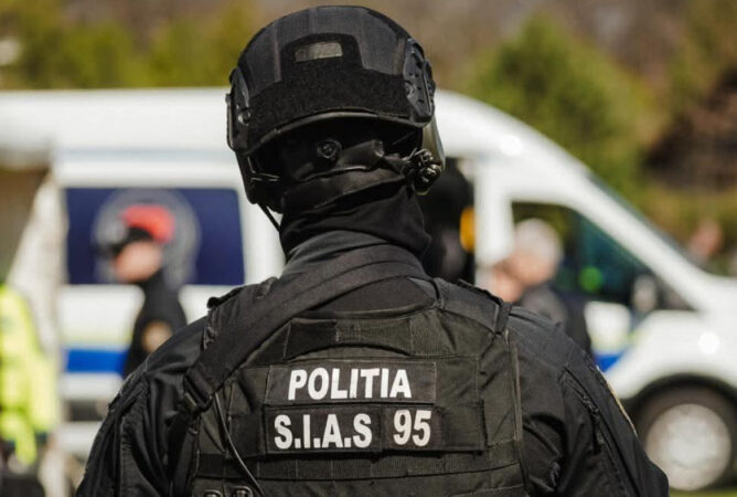 ATENȚIONARE privind CONTURILE FALSE pe TikTok care pretind a fi ale Poliției și MAI CONTURILE FALSE pe TikTok