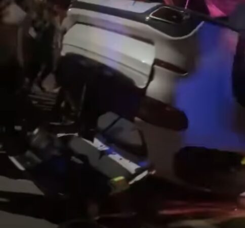 Accident în comuna Cojasca: Un tânăr a intrat cu mașina în capul de pod Accident rutier în comuna Cojasca, în noaptea de 24 aprilie, în jurul orei 23:00, polițiștii din cadrul Serviciului Rutier au intervenit rapid în cazul unui accident rutier produs pe drumul județean 711, în comuna Cojasca.