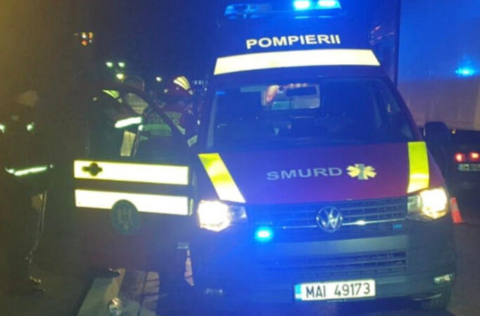 Accident rutier la Lazuri: Un șofer băut a acroșat patru autoturisme Un accident rutier s-a produs în noaptea de 12 aprilie, în jurul orei 03:12, pe raza localității Lazuri, județul Dâmbovița