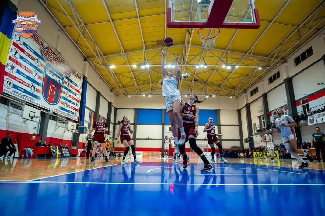 Astăzi, începând cu ora 18:30, la Sfântu Gheorghe, echipa de baschet feminin CSM Târgoviște intră pe teren pentru al treilea meci al Finalei Ligii Naționale de Baschet Feminin, având șansa de a încheia sezonul cu un trofeu mult dorit.