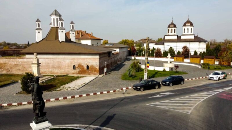 Comuna Potlogi, sub conducerea primarului Viorel Drăghici, se află într-un amplu proces de transformare Comuna Potlogi, sub conducerea primarului Viorel Drăghici, se află într-un amplu proces de transformare
