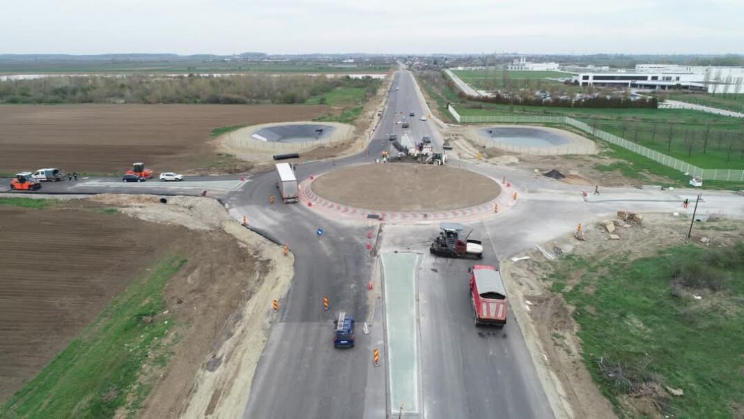 Lucrările de modernizare continuă pe DN7, în zona orașului Titu, având ca obiectiv