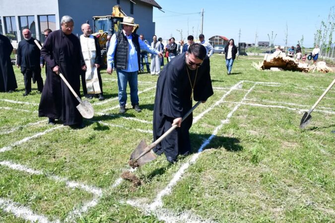 Primăria Răcari demarează construcția unei noi case parohiale la Ghimpați Primăria Răcari demarează construcția unei noi case parohiale la Ghimpați