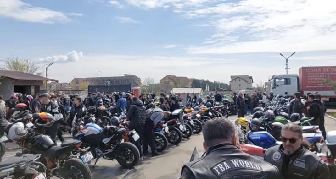 Astăzi, 5 aprilie 2025, Târgoviștea a fost locul unde adrenalina a fost la maxim! Motocicliști din întreaga regiune s-au adunat la Poligonul din Târgoviște