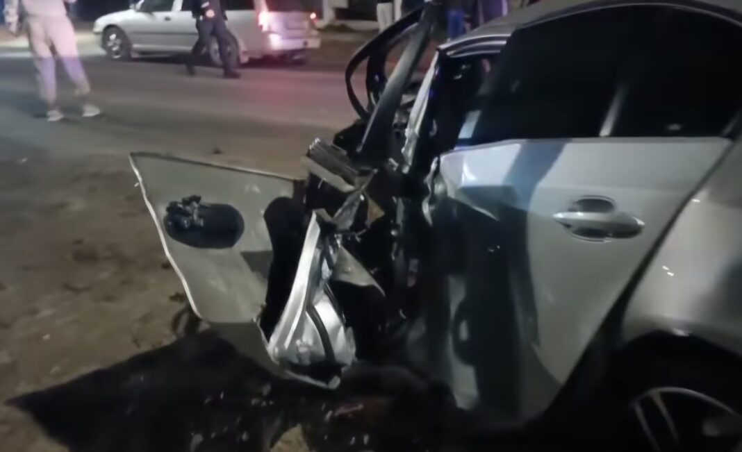 La un pas de moarte: Coliziune cu impact violent pe DN 72A Priseaca  În cursul serii trecute, 9 aprilie a.c., în jurul orei 23:00,
