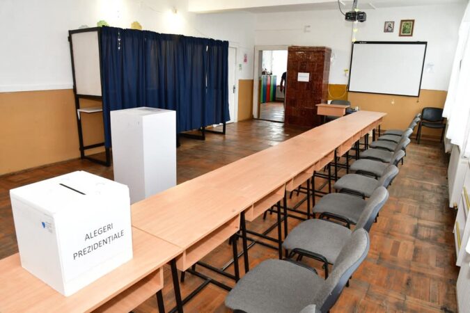 Alegeri prezidențiale 2025: Dâmbovița, pregătită de vot: 434 de secții deschise pentru peste 415.038 de alegători Alegeri prezidențiale 2025: Dâmbovița, pregătită de vot: 434 de secții deschise pentru peste 415.038 de alegători