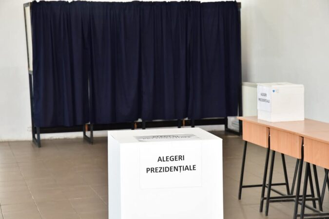 DÂMBOVIȚA VOTEAZĂ MÂINE, 18 MAI: Zi decisivă pentru viitorul României! DÂMBOVIȚA VOTEAZĂ MÂINE, 18 MAI: Zi decisivă pentru viitorul României!