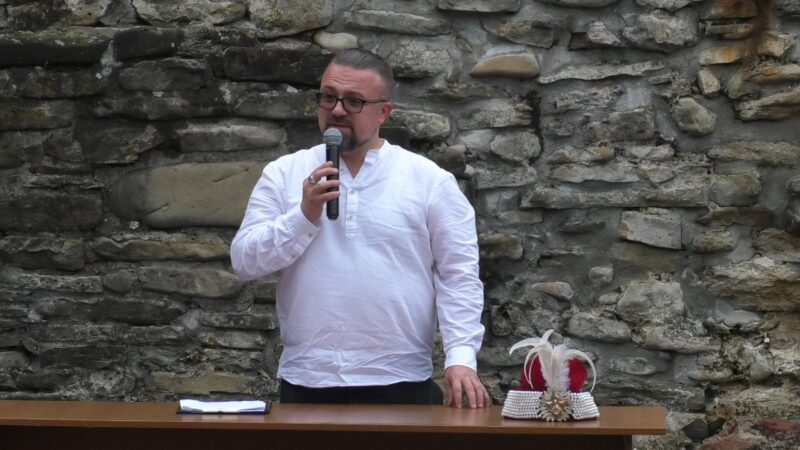 O seară cu Vlad Țepeș, la Curtea Domnească din Târgoviște – conferință istorică de excepție, susținută de Damian Anfile. VIDEO O seară cu Vlad Țepeș, la Curtea Domnească din Târgoviște – conferință istorică de excepție, susținută de Damian Anfile. VIDEO