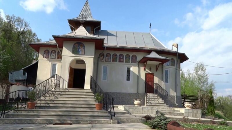 Moment istoric la Vulcana-Pandele: Mănăstirea Bunea revine oficial în patrimoniul comunei Moment istoric la Vulcana-Pandele: Mănăstirea Bunea revine oficial în patrimoniul comunei