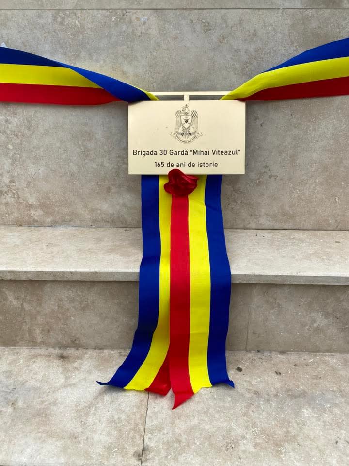 Mihai Viteazul, eroul Unirii, comemorat la Târgoviște de Brigada 30 Gardă „Mihai Viteazul”