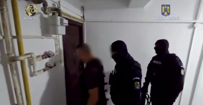 Percheziții și rețineri în Dâmbovița într-un dosar de trafic de droguri de risc și mare risc