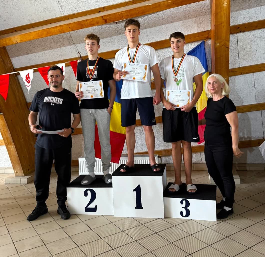 Sportivii de la CSM Târgoviște, rezultate extraordinare în competițiile de înot și triatlon, pe plan național și internațional