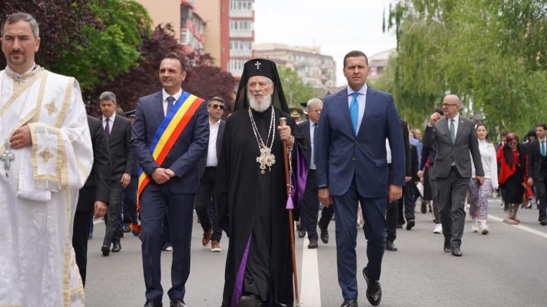 Ziua Eroilor la Târgoviște, Corneliu Ștefan, președintele CJ Dâmbovița: Nu ne vom uita eroii niciodată!