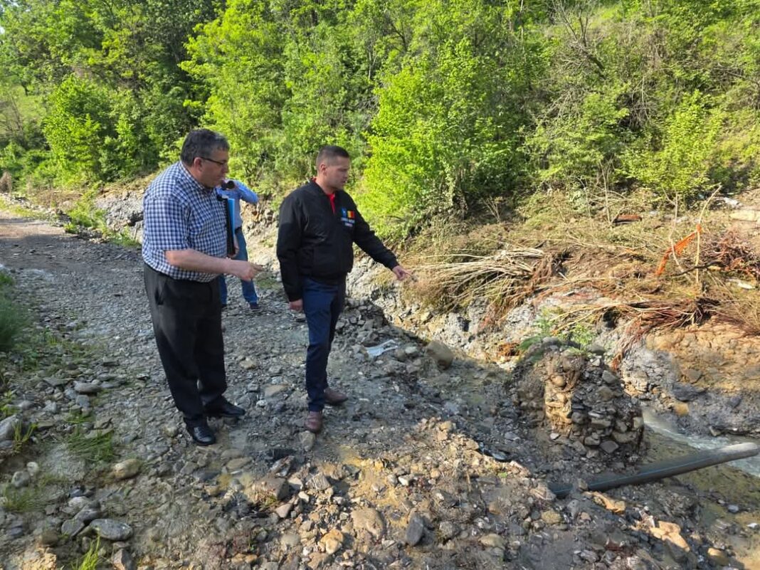 Autoritățile județene intervin de urgență la Pietroșița, după viiturile provocate de ploile torențiale