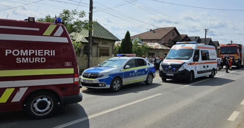 Coliziune între un autoturism și un utilaj agricol la Hanul lui Pală Coliziune între un autoturism și un utilaj agricol la Hanul lui Pală