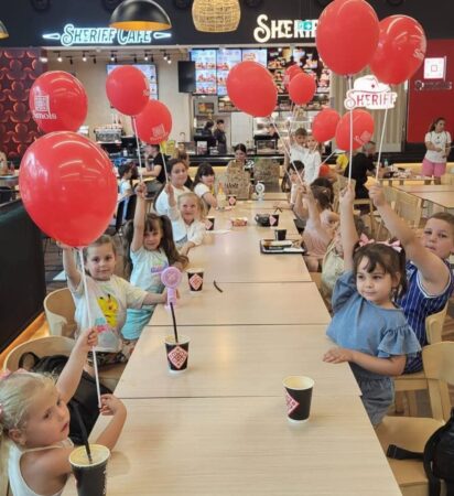 Copiii din Răcari, într-o zi de poveste la Zoo Târgoviște