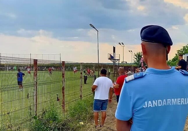 Jandarmii dâmbovițeni, în misiune pentru siguranța dâmbovițenilor Jandarmii dâmbovițeni, în misiune pentru siguranța dâmbovițenilor