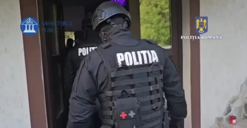 PERCHEZIȚII ÎN DÂMBOVIȚA ÎNTR-UN DOSAR DE NERESPECTARE A DREPTURILOR DE AUTOR: BUNURI CONTRAFĂCUTE DE PESTE 100.000 DE LEI, CONFISCATE