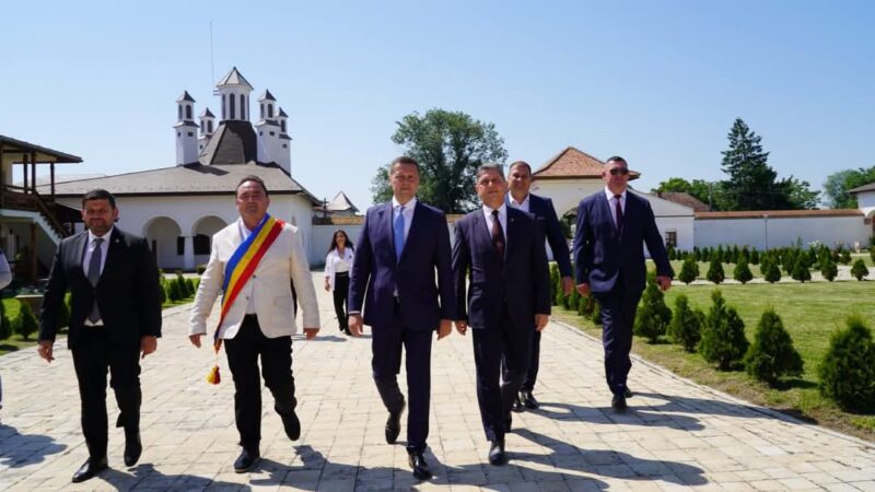 Tenorul Florin Georgescu a primit titlul de Cetățean de Onoare al județului Dâmbovița