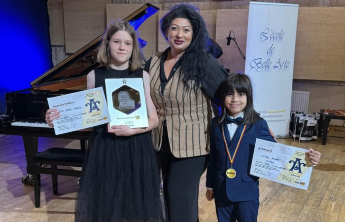 Tinere talente din Dâmbovița, premiate la Concursul Național „Ambasadori Culturali” – Ediția a IV-a Tinere talente din Dâmbovița, premiate la Concursul Național „Ambasadori Culturali” – Ediția a IV-a