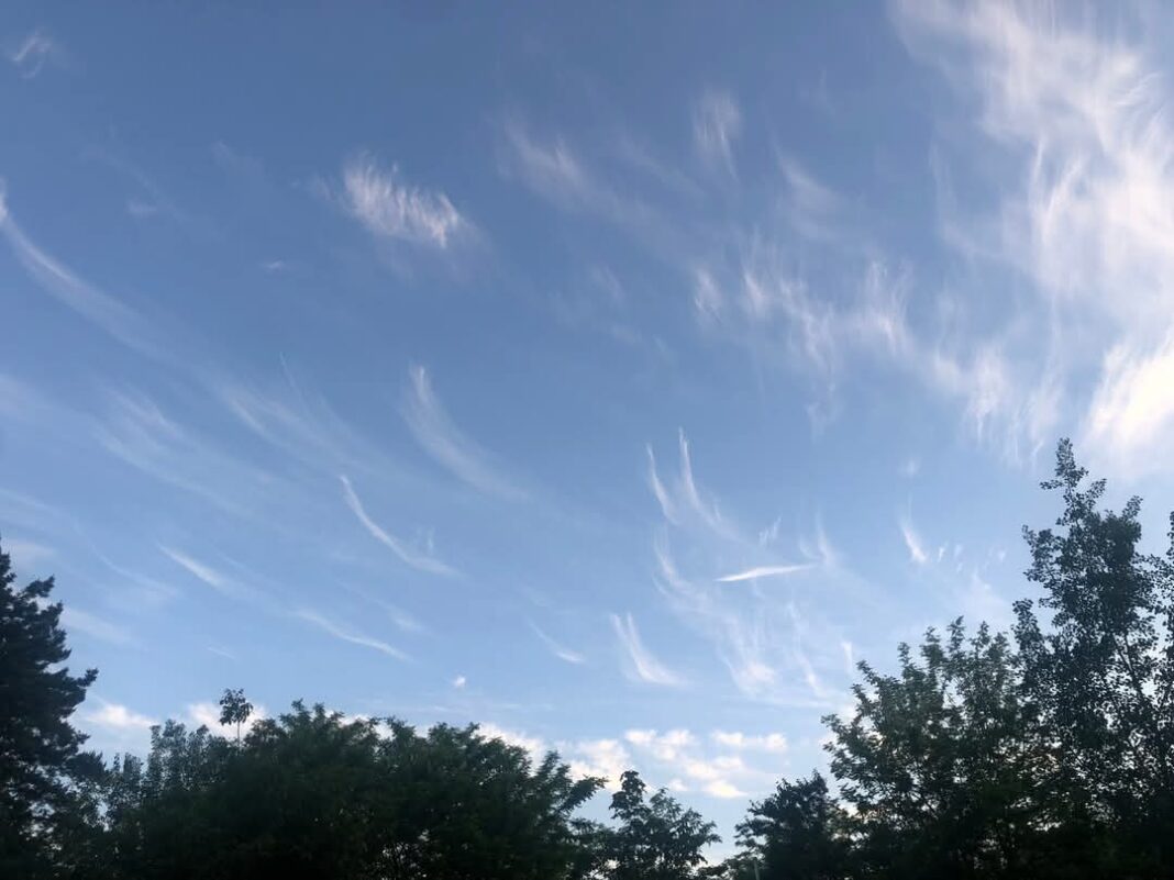 Vara a venit la timp: Soare, temperaturi ridicate și instabilitate atmosferică 