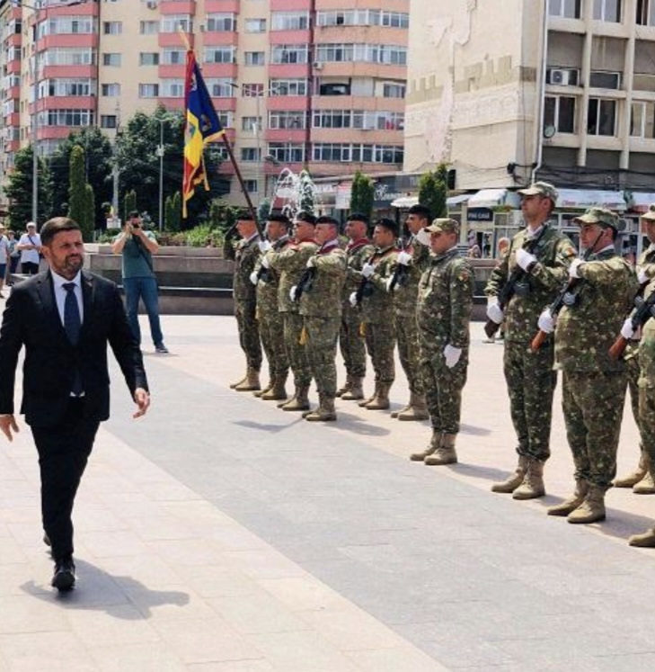 26 iunie, Ziua Drapelului Național, prefectul Marian Tănase: Să cinstim Tricolorul și valorile unei Românii unite și demne