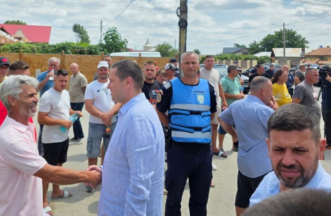 Acces gratuit la apa din Dâmbovița pentru irigații, până la finalul anului, după protestele legumicultorilor din Lungulețu
