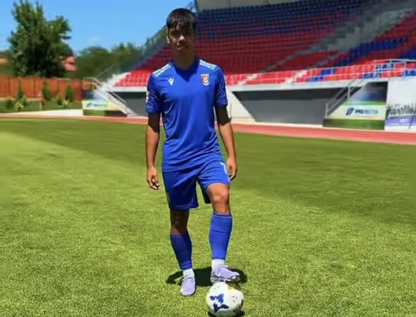 Chindia Târgoviște îl transferă pe tânărul fundaș Răzvan Tamasi