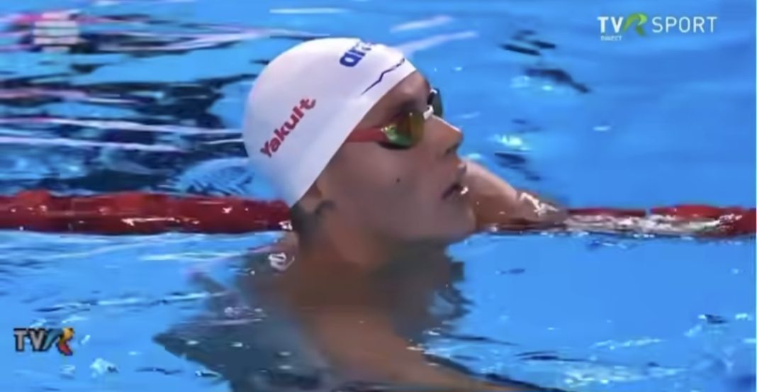 David Popovici, calificat în finala de 200 m liber la Campionatul Mondial din Singapore