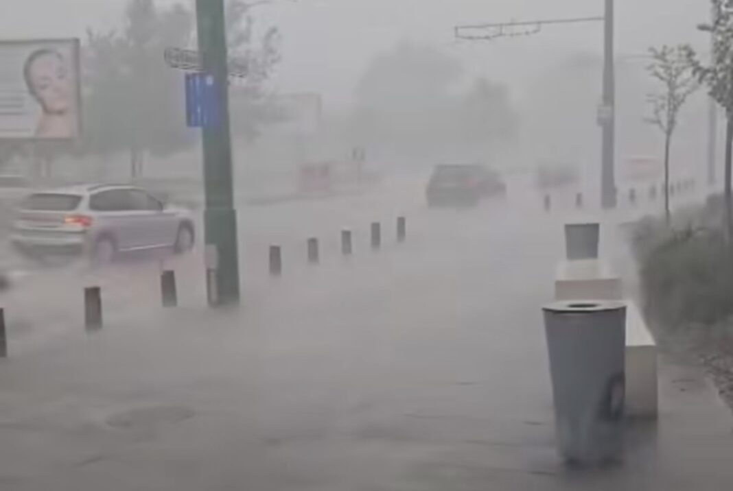 MARE ATENȚIE! COD GALBEN de PLOI TORENȚIALE, FURTUNI și GRINDINA pentru județul Dâmbovița
