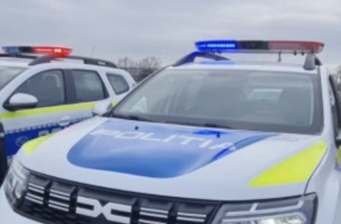 TÂLHĂRIE ÎN JUDEȚUL DÂMBOVIȚA: BĂTRÂNĂ DE 70 DE ANI AGRESATĂ ȘI JEFUITĂ DE UN TÂNĂR DE 20 DE ANI TÂLHĂRIE ÎN JUDEȚUL DÂMBOVIȚA: BĂTRÂNĂ DE 70 DE ANI AGRESATĂ ȘI JEFUITĂ DE UN TÂNĂR DE 20 DE ANI