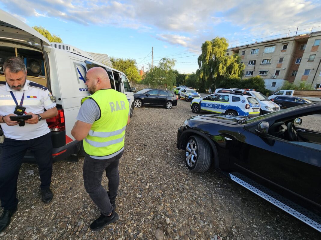  13 din 15 mașini controlate, depistate cu probleme tehnice, certificate de înmatriculare reținute în trafic