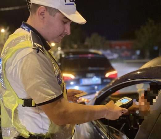 Șoferiță din Târgoviște prinsă drogață la volan, dosar penal întocmit Șoferiță din Târgoviște prinsă drogață la volan, dosar penal întocmit