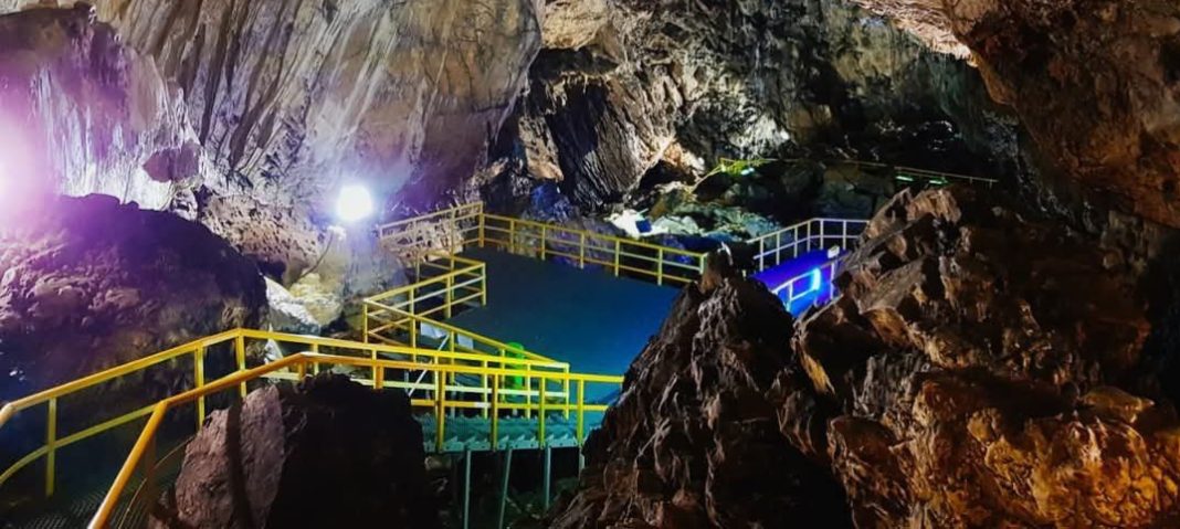 10 ani de la redeschiderea Peșterii Ialomiței, un obiectiv turistic de top în Bucegi