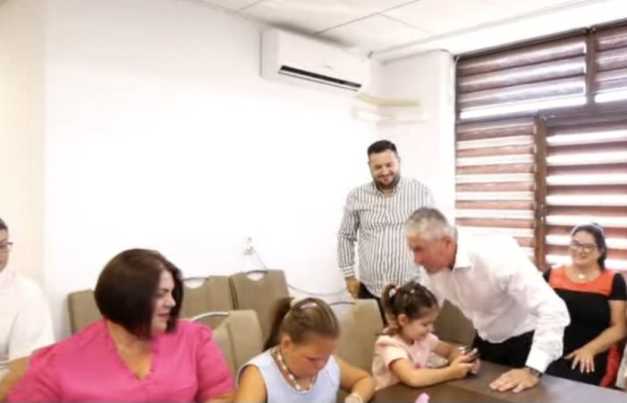 24 de familii tinere din Găești au primit cheile noilor apartamente ANL finalizate