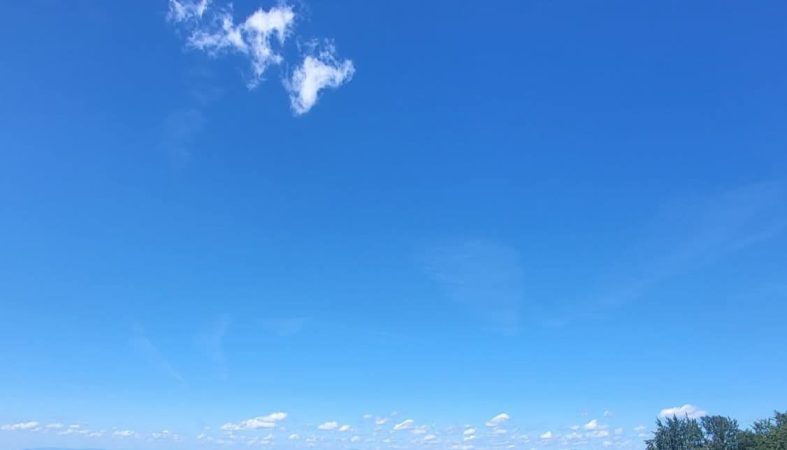 Dimineață de toamnă, zi de vară: Temperaturi extreme între noapte și zi în Dâmbovița, de la noapte se schimbă radical vreme