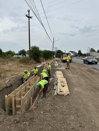 Secretar de stat Ionuț Săvoiu: Accesul în curțile riveranilor de pe DN71 Bâldana–Răcari va fi asigurat conform legii Secretar de stat Ionuț Săvoiu: Accesul în curțile riveranilor de pe DN71 Bâldana–Răcari va fi asigurat conform legii