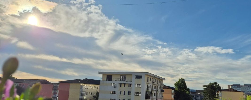 Vreme caldă și senină astăzi în județul Dâmbovița 