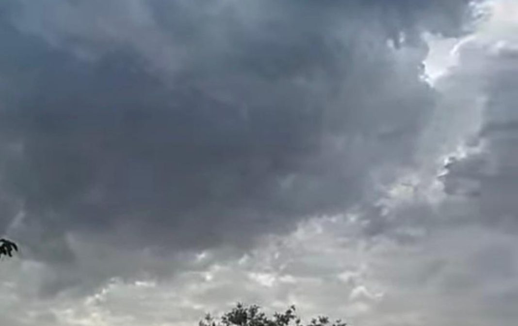Vreme capricioasă la sfârșit de vară: Ploi, furtuni și grindină în unele zone