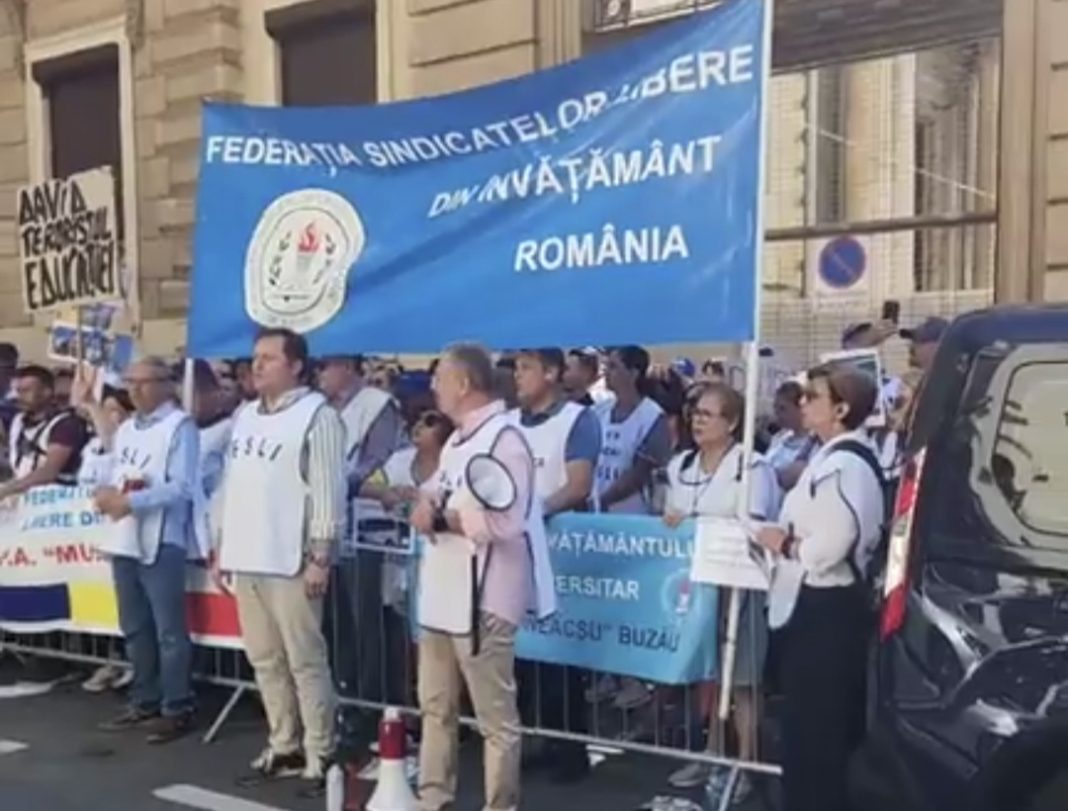 Ziua 15 de protest la Ministerul Educației: Profesorii nu cedează