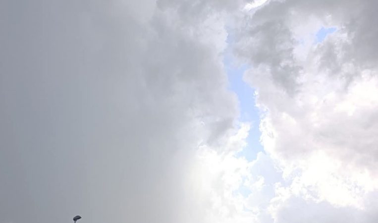 După-amiază de astăzi încep furtuni, grindină și răcire în majoritatea regiunilor