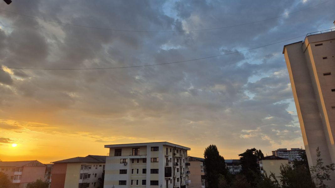 COD GALBEN de caniculă în județul Dâmbovița, mâine, 3 septembrie 