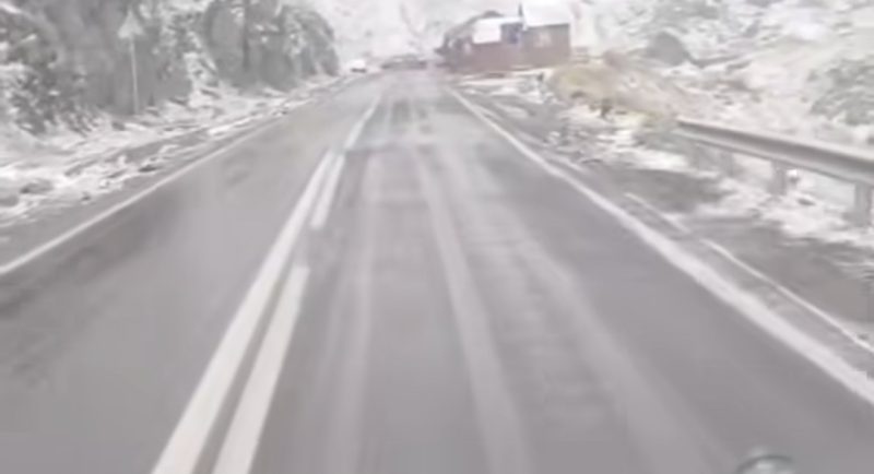 Iarnă timpurie pe Transfăgărășan