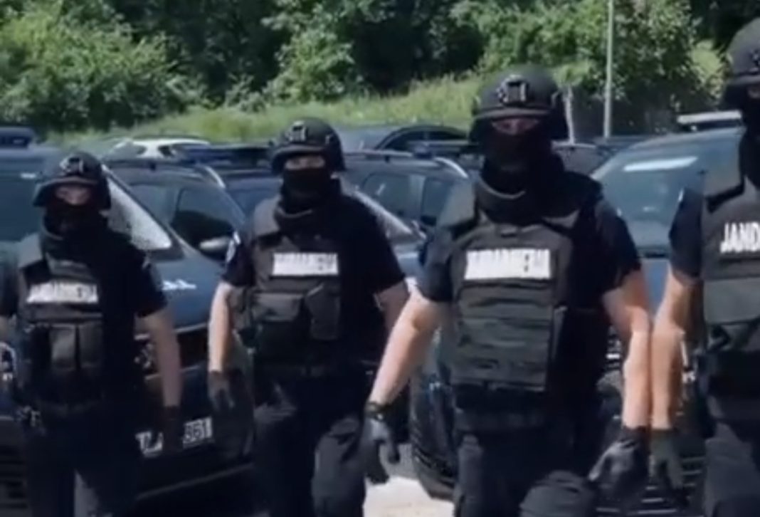 Jandarmeria Dâmbovița testează intervenția în situații de criză – cetățenii nu trebuie să intre în panică 