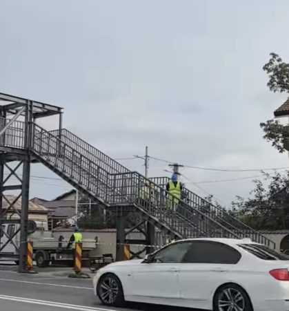 Pasarelă pietonală modernă pe Calea București, siguranță pentru târgovișteni