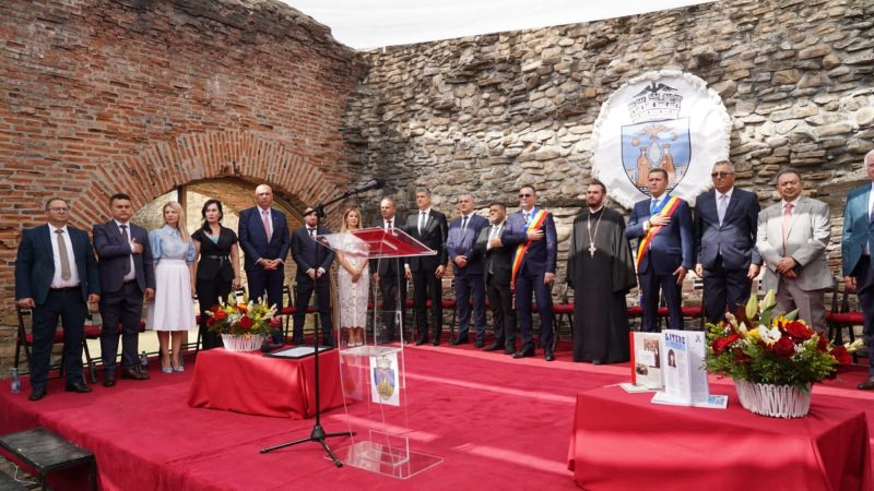 Ședință festivă la Curtea Domnească
