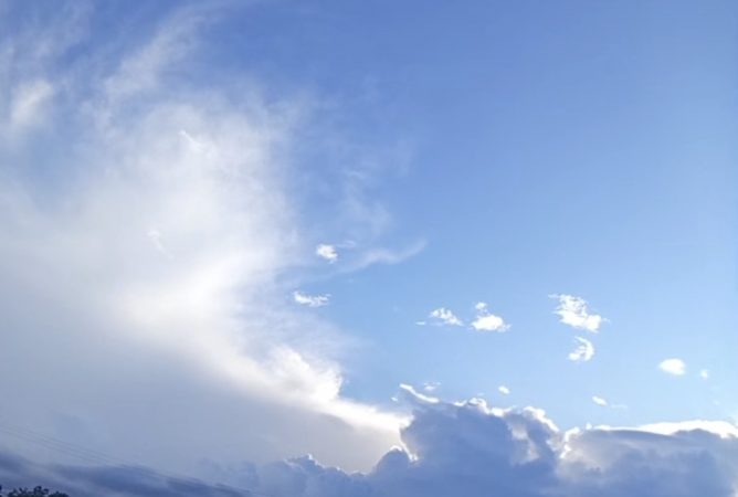 Septembrie aduce începutul toamnei cu temperaturi plăcute Septembrie aduce începutul toamnei cu temperaturi plăcute