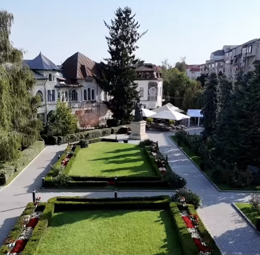 Târgoviște, oraș cu iz de toamnă: Administrația locală pune accent pe curățenie și spații verzi